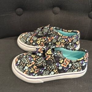 Toddler Girl Wonder Nation floral sneakers size 8